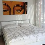 Luxury Penthouse 4 Bedroom 8 Min Walk To Wef * Davos