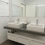 Luxury Penthouse 4 Bedroom 8 Min Walk To Wef