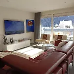Luxury Penthouse 4 Bedroom 8 Min Walk To Wef