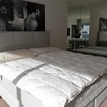 Luxury Penthouse 4 Bedroom 8 Min Walk To Wef Apartmán *