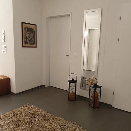 Luxury Penthouse 4 Bedroom 8 Min Walk To Wef *