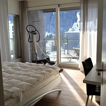 Luxury Penthouse 4 Bedroom 8 Min Walk To Wef *