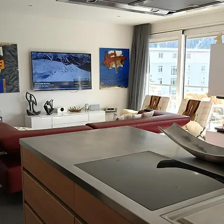 Apartment Luxury Penthouse 4 Bedroom 8 Min Walk To Wef