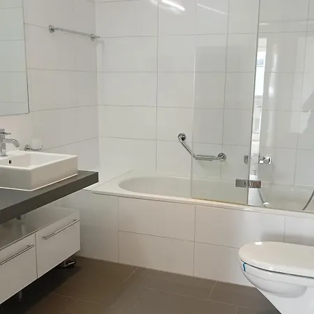 Luxury Penthouse 4 Bedroom 8 Min Walk To Wef Apartment